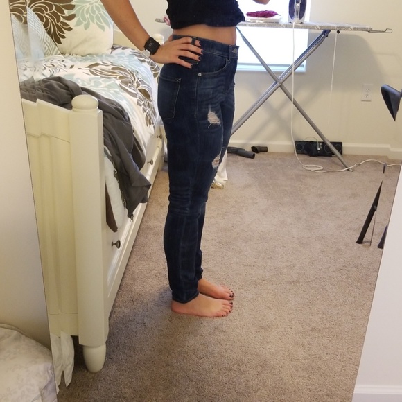 Express Distressed Jeans - Picture 3 of 7